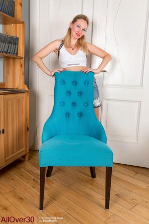 Original 3200 px/ 4800 px