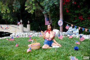 Original 1619 px/ 1080 px