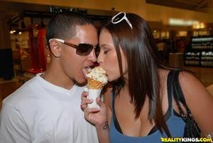 Original 3840 px/ 2568 px