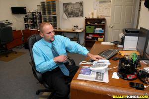 Original 3840 px/ 2568 px