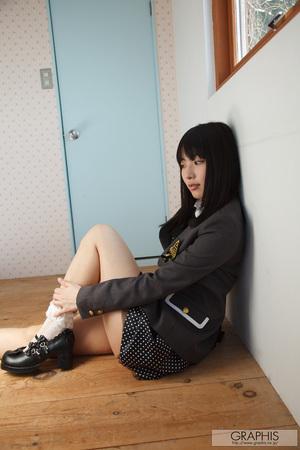 Original 853 px/ 1280 px