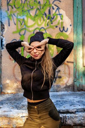 Original 3744 px/ 5616 px