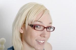 Original 1600 px/ 1064 px