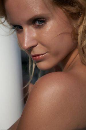 Original 853 px/ 1280 px