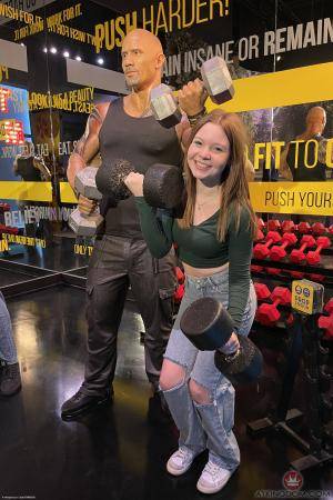 Original 2000 px/ 3000 px