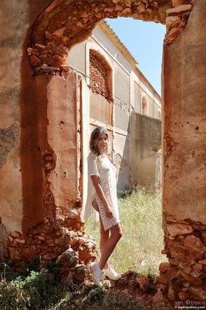 Original 2001 px/ 3000 px