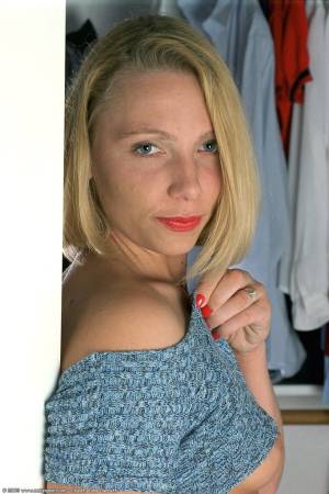 Original 682 px/ 1024 px