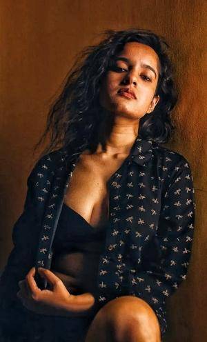 Original 483 px/ 800 px