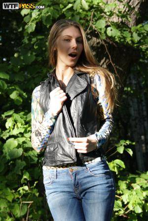 Original 1067 px/ 1600 px