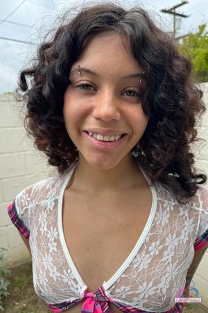 Original 2000 px/ 3000 px