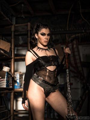 Original 1280 px/ 1705 px