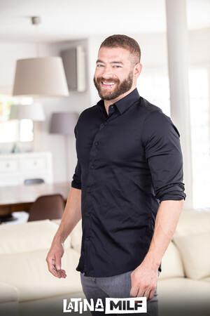 Original 2560 px/ 3840 px