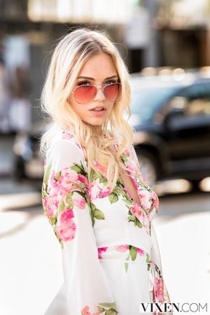 Original 2000 px/ 3000 px