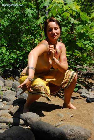 Original 857 px/ 1280 px