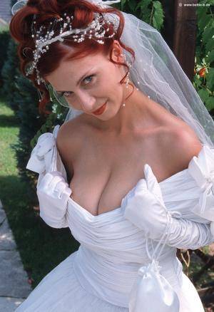 Original 700 px/ 1024 px