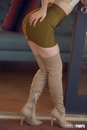 Original 3744 px/ 5616 px