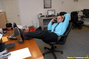 Original 3840 px/ 2568 px