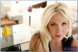 Original 850 px/ 571 px