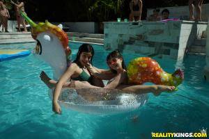 Original 1903 px/ 1269 px