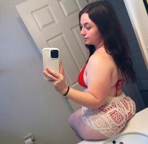 Original 828 px/ 809 px