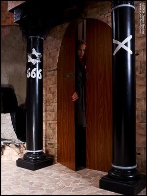 Original 730 px/ 970 px