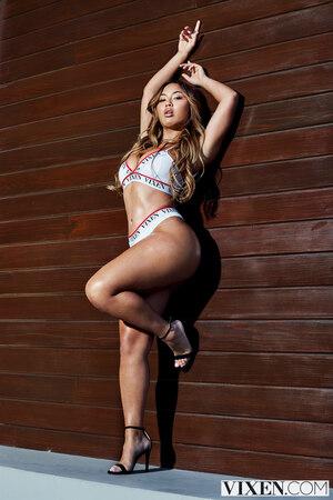 Original 2000 px/ 2998 px