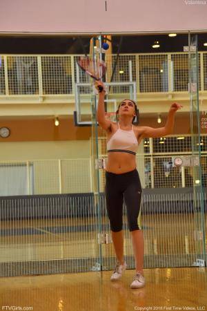 Original 852 px/ 1280 px