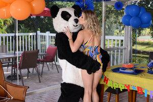 Original 2998 px/ 2001 px