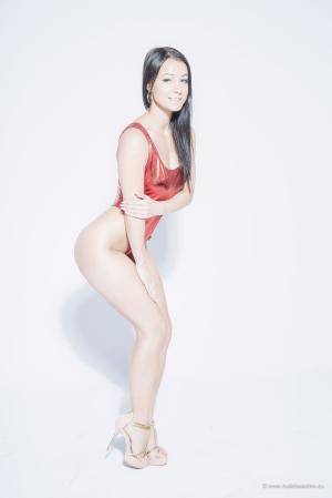 Original 855 px/ 1280 px