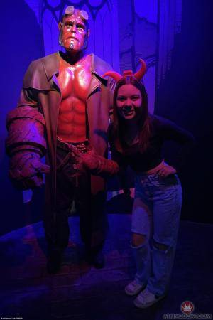 Original 2000 px/ 3000 px