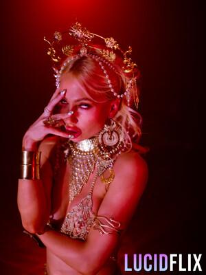 Original 2252 px/ 3000 px