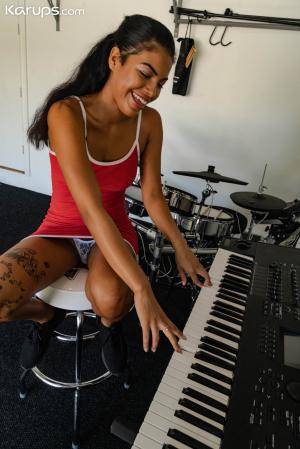 Original 1334 px/ 2000 px