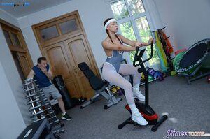 Original 1200 px/ 795 px