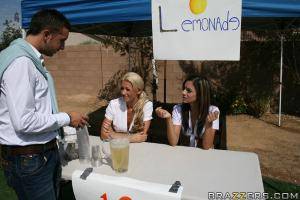 Original 900 px/ 600 px