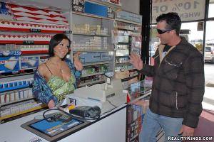 Original 900 px/ 602 px