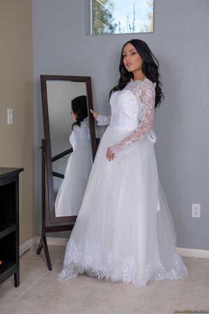 #Brazzers - Tia Cyrus, Jade Baker - Hot And Mean - Rent-A-Pornstar: The Wedding Planner: Part 1