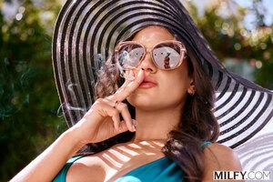 Original 2999 px/ 2000 px