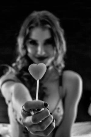 Original 1365 px/ 2048 px