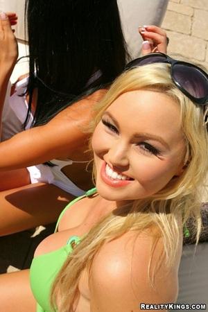 Original 2560 px/ 3840 px