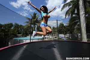 Original 2000 px/ 1333 px