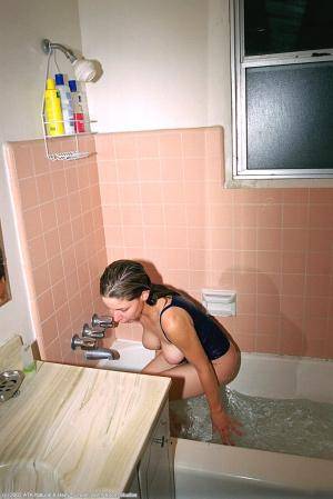 Original 683 px/ 1024 px