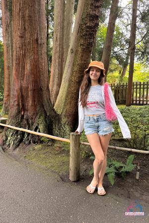 Original 2000 px/ 3000 px