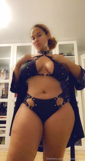 Original 543 px/ 1024 px