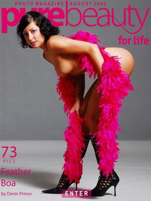 #PureBeauty Joan White - Feather Boa