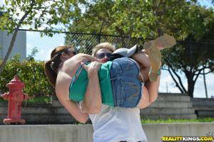 Original 3840 px/ 2564 px