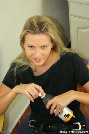 Original 854 px/ 1280 px