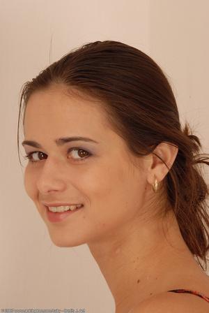 Original 685 px/ 1024 px