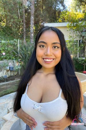 Original 2000 px/ 3000 px