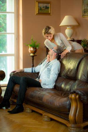 Original 1365 px/ 2048 px