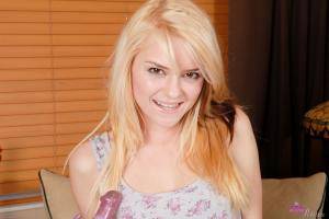 Original 3000 px/ 2008 px